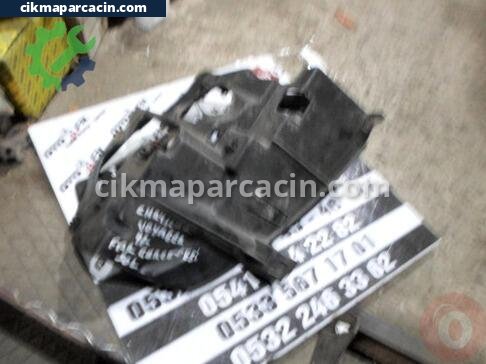 Chrysler Voyager Far Çerçevesi çıkma parça