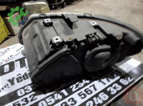 Chrysler Voyager Sağ Ön Far çıkma parça
