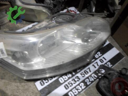 Citroen C5 Sağ Ön Far çıkma parça