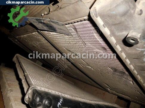 Citroen Jumpy Su Radyatörü çıkma parça