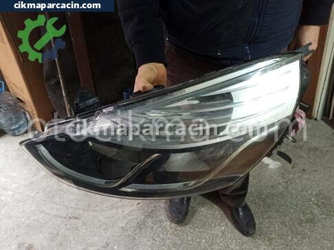 Renault Clio Far çıkma parça