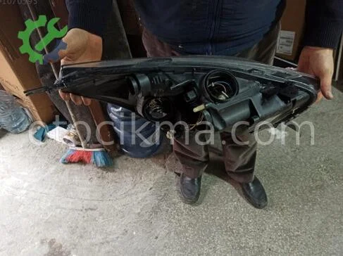 Renault Clio Far çıkma parça