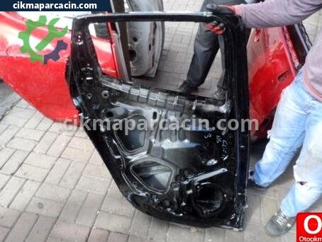 Renault Clio Sol Arka Kapı çıkma parça