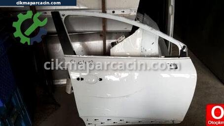 Renault Clio Sağ Ön Kapı çıkma parça
