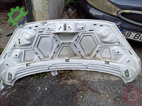Ford Tourneo Courier Kaput çıkma parça
