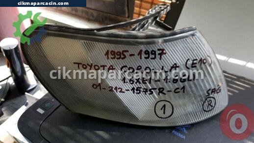 Toyota Corolla Sinyal çıkma parça