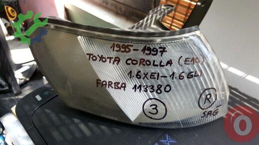 Toyota Corolla Sinyal çıkma parça
