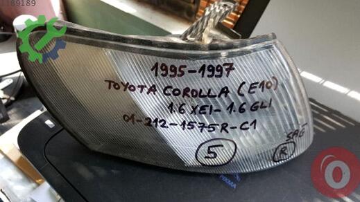 Toyota Corolla Sinyal çıkma parça