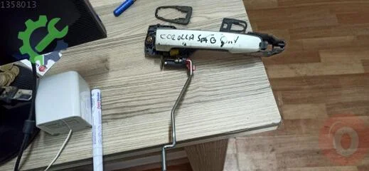 Toyota Corolla Sağ Ön Kapı Kolu çıkma parça