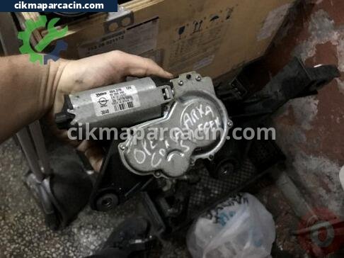 Opel Corsa Arka Silecek Motoru çıkma parça