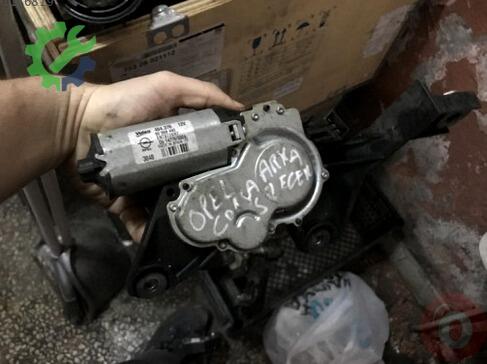 Opel Corsa Arka Silecek Motoru çıkma parça
