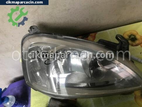 Opel Corsa Far çıkma parça