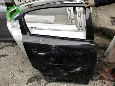 Opel Corsa Sağ Arka Kapı çıkma parça