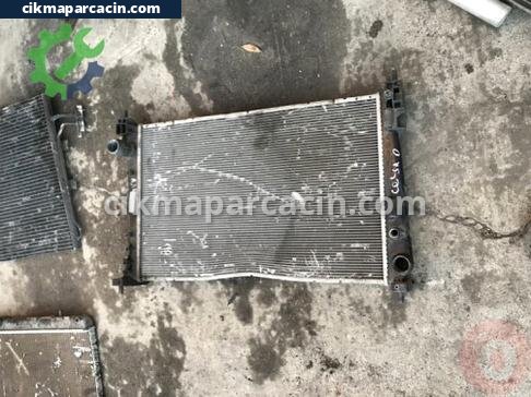 Opel Corsa Su Radyatörü çıkma parça