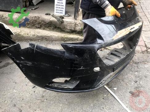Opel Corsa Ön Tampon çıkma parça