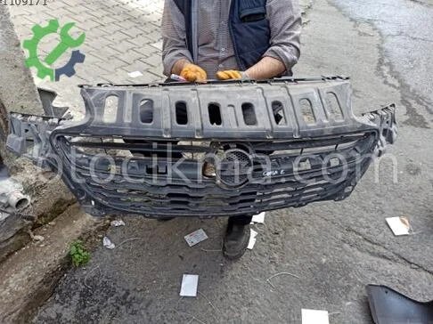 Opel Corsa Panjur çıkma parça