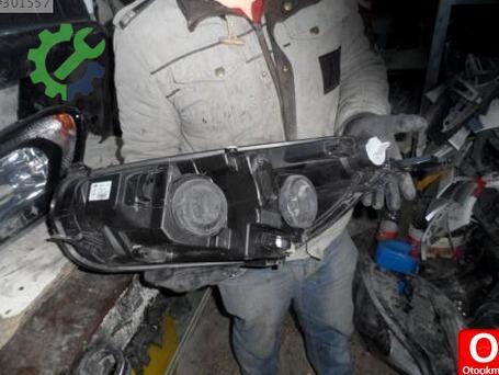 Ford Transit Courier Sağ Ön Far çıkma parça