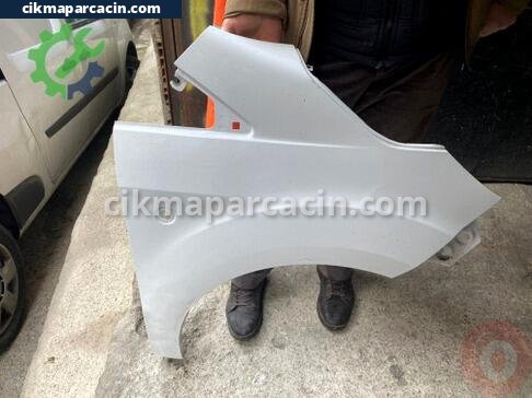 Ford Transit  Courier Sağ Ön Çamurluk çıkma parça