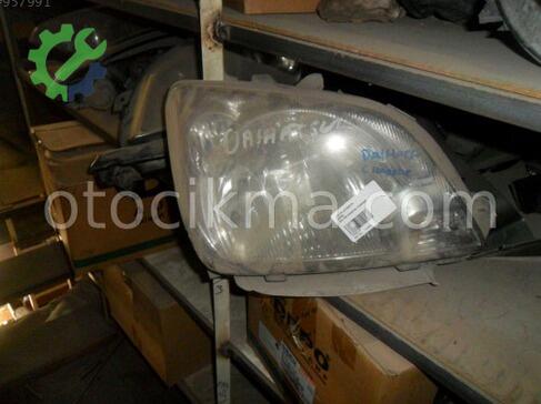 Daihatsu Charade Sağ Ön Far çıkma parça