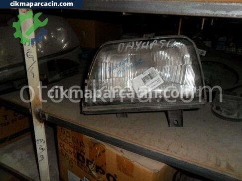 Daihatsu Charade Sol Ön Far çıkma parça
