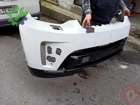 Land Rover Discovery Ön Tampon çıkma parça