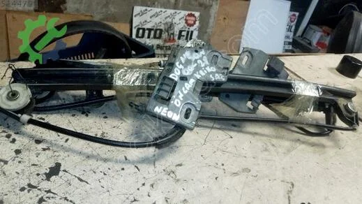 Dodge Neon Sol Ön Cam Krikosu çıkma parça