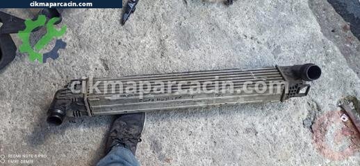 Dacia Duster Intercooler Radyatörü çıkma parça