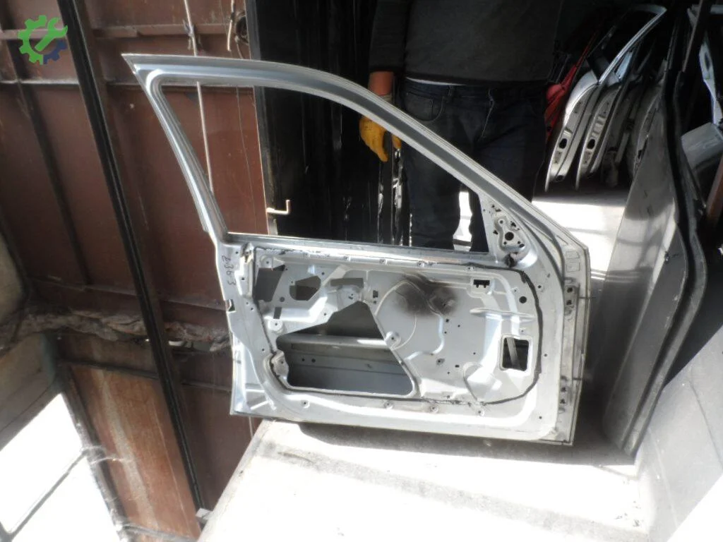 BMW 3 Serisi Sol Ön Kapı çıkma parça