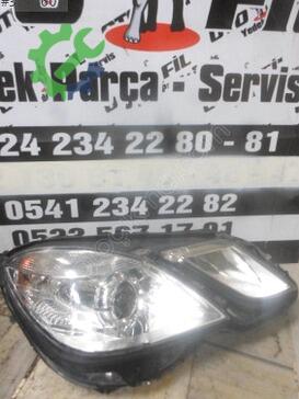 Mercedes-Benz E Serisi Sağ Ön Far çıkma parça