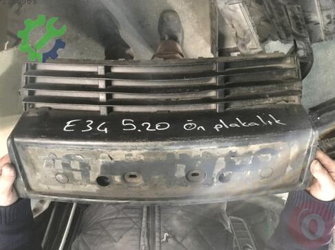 BMW 5 Serisi Plakalık çıkma parça