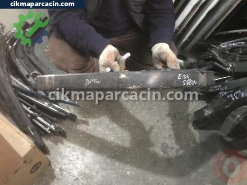 BMW 5 Serisi Tampon Izgara Çıtası çıkma parça