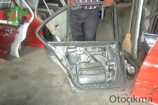 BMW 5 Serisi Sol Arka Kapı çıkma parça