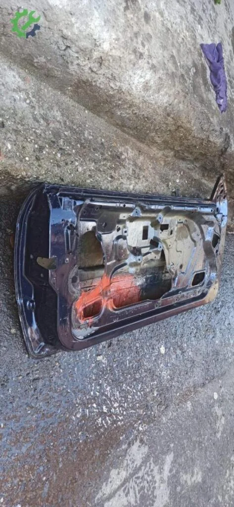 BMW 3 Serisi Sol Kapı çıkma parça