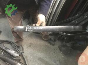 E36 M TEKNİK SAĞ ÖN TMAPON ÇITASI BMW ORJİNAL ÇIKMA PARÇA