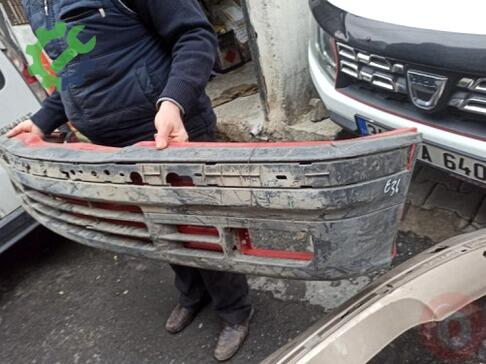 BMW 3 Serisi Ön Tampon çıkma parça