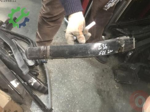 BMW 3 Serisi Tampon Izgara Çıtası çıkma parça