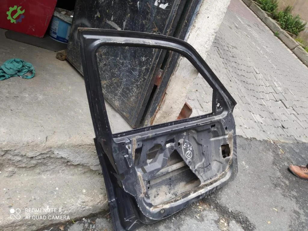 BMW 3 Serisi Sol Ön Kapı çıkma parça