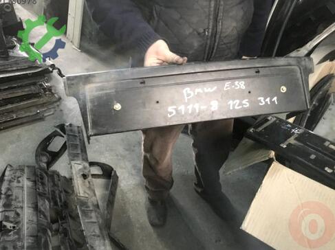 BMW 7 Serisi Plakalık çıkma parça
