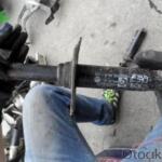 E39 5 SERİSİ TAMPON DEMİRİ AYAĞI BMW ÇIKMA PARÇA