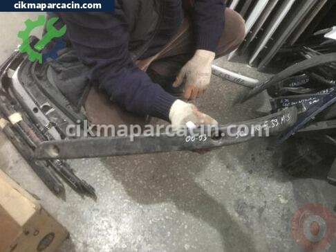 BMW 5 Serisi Tampon Izgara Çıtası çıkma parça