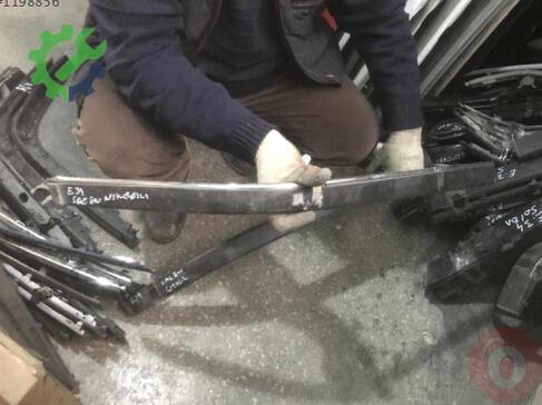 BMW 5 Serisi Tampon Izgara Çıtası çıkma parça