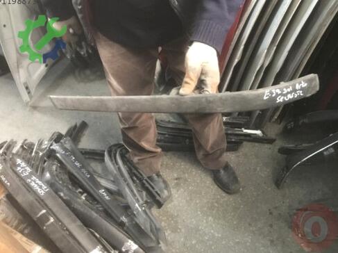BMW 5 Serisi Tampon Izgara Çıtası çıkma parça