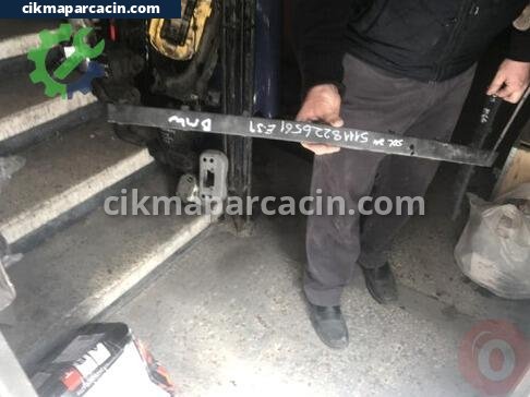 BMW 5 Serisi Tampon Izgara Çıtası çıkma parça
