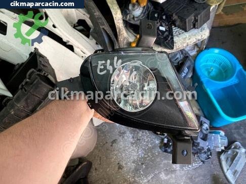 BMW 3 Serisi Sağ Sis Farı çıkma parça