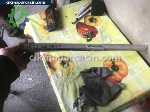 BMW 3 Serisi Kapı Çıtası çıkma parça