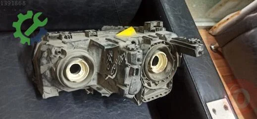 BMW 3 Serisi Far çıkma parça