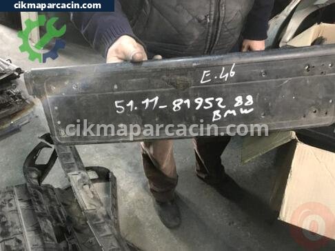 BMW 3 Serisi Plakalık çıkma parça