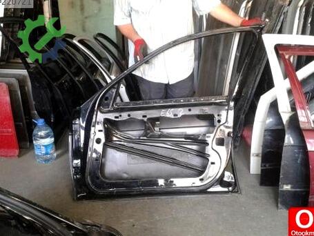 BMW 7 Serisi Sağ Ön Kapı çıkma parça