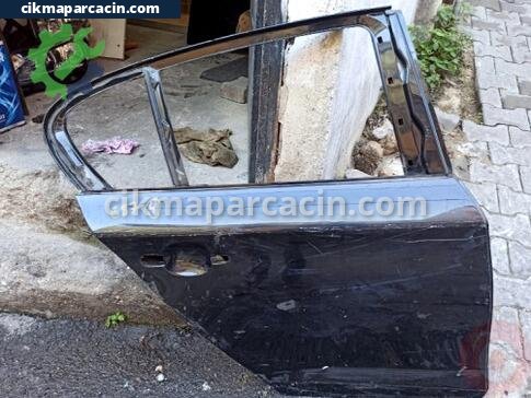 BMW 1 Serisi Sağ Arka Kapı çıkma parça