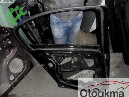BMW 3 Serisi Sol Arka Kapı çıkma parça